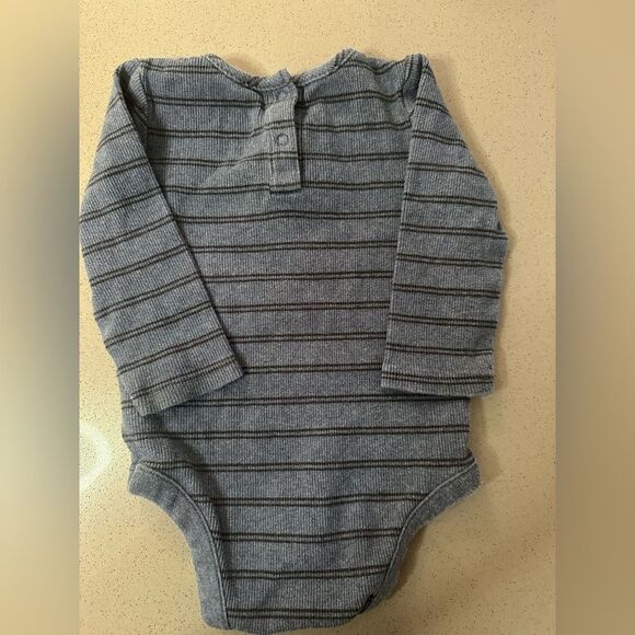 Baby Gap Bundle of five long sleeve onesies 6-12 months - Picture 7 of 16